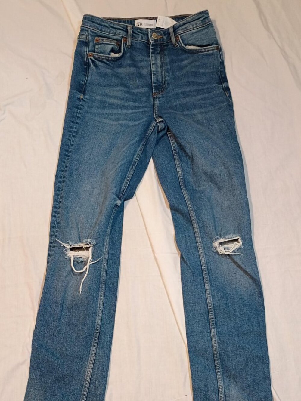 Zara Jeans Women's 4 Medium Wash High Rise Skinny Distressed Ripped Knee Side Sl